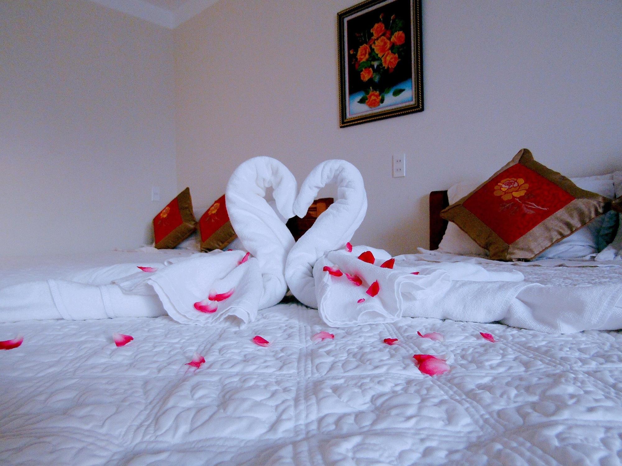 Hoang Dat Hotel 洞海 外观 照片